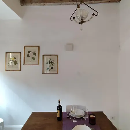 Borgo San Frediano アパート